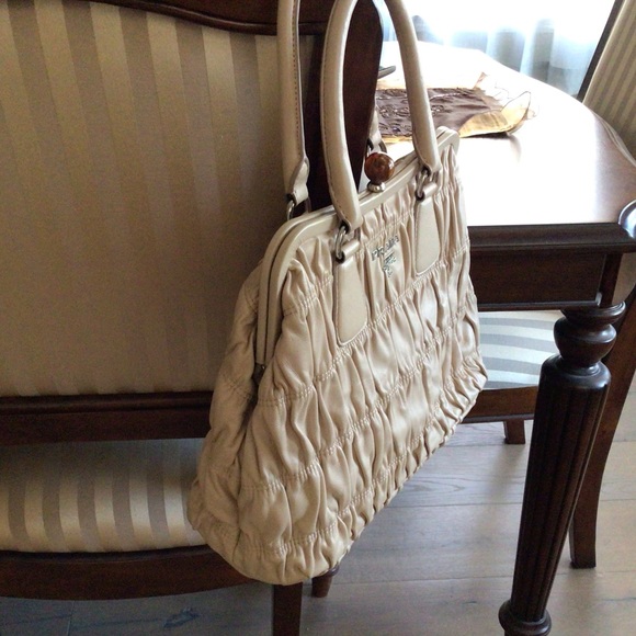 Prada Bag Nappa Gaufre Cream tone - Picture 12 of 14